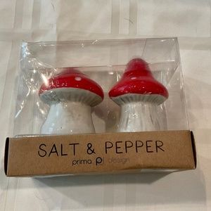 Mushroom salt and pepper shakers.New In Box. Prima designs